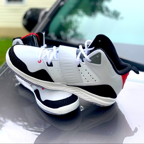 And1 Men's Capital Basketball Athletics Shoe New - Picture 2 of 15